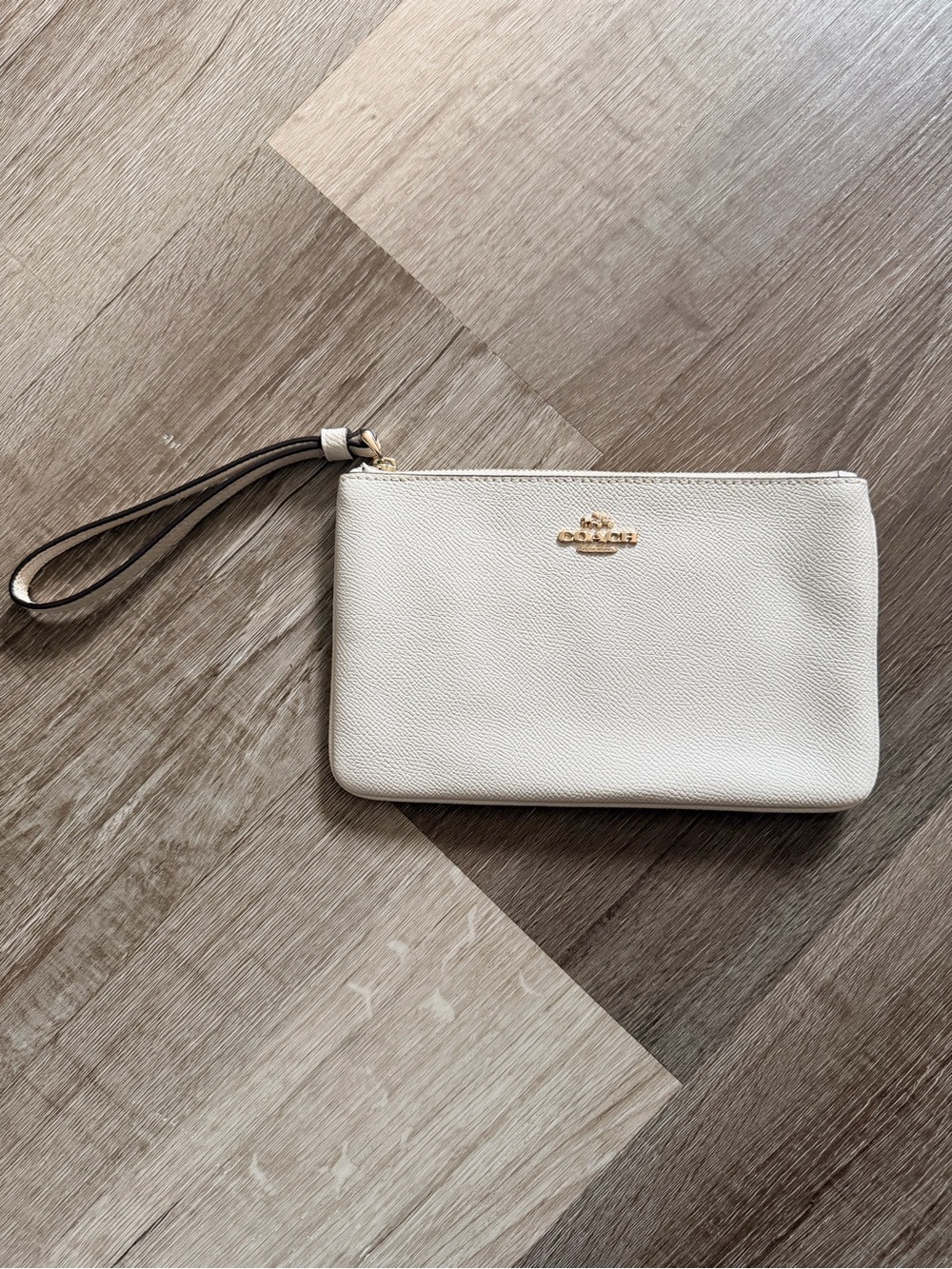 Coach Pebbled Leather Wristlet in Off-White with Gold Logo